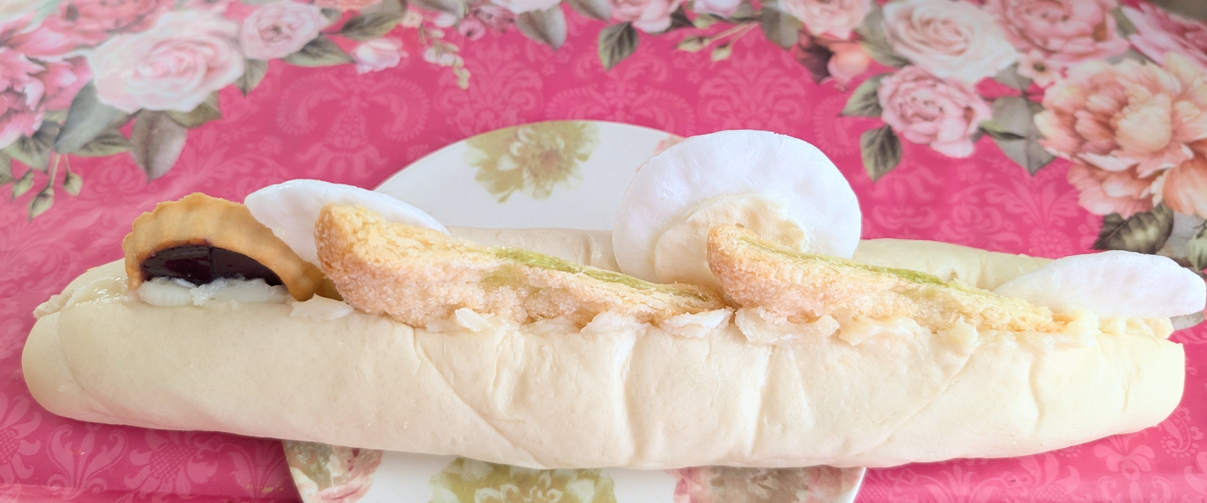 お月様をよんだミルクロールのお菓子トッピングアレンジ