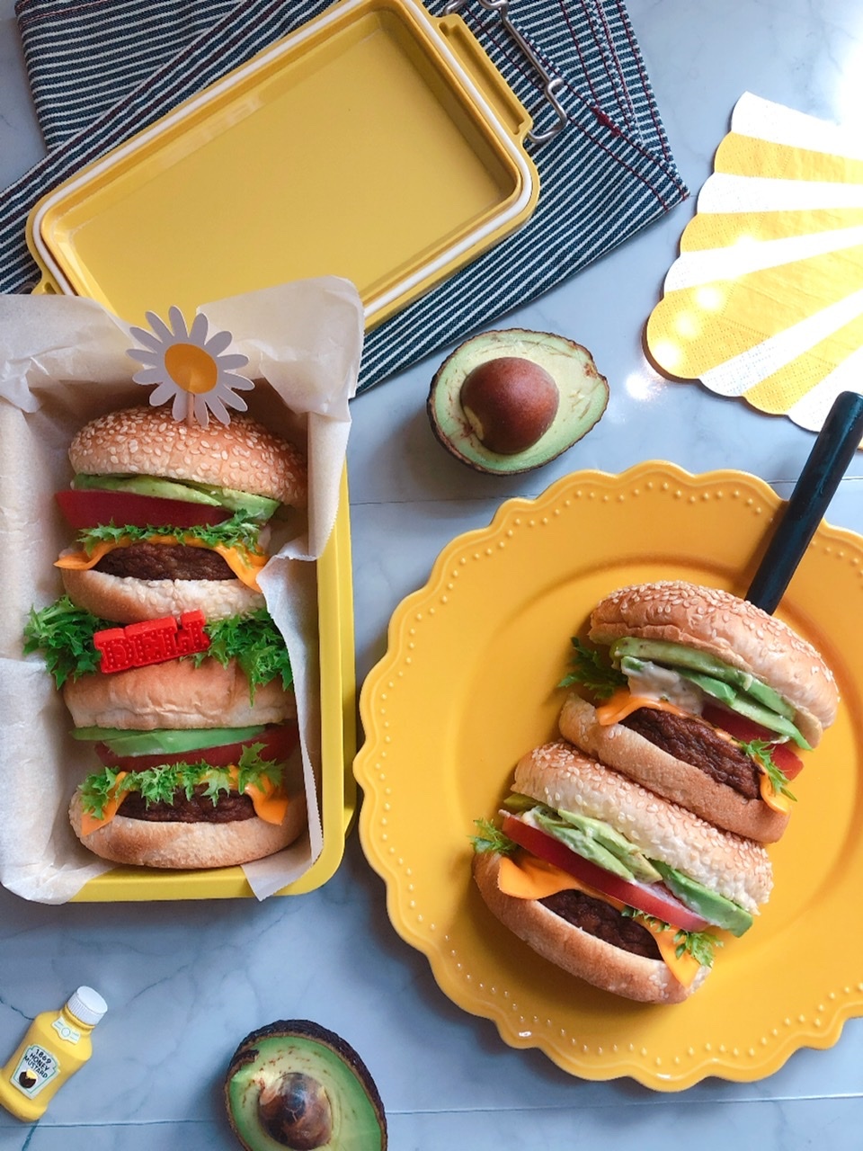 ゆきyukiiiiさん・🥑🍔はんぶんこアボカドバー