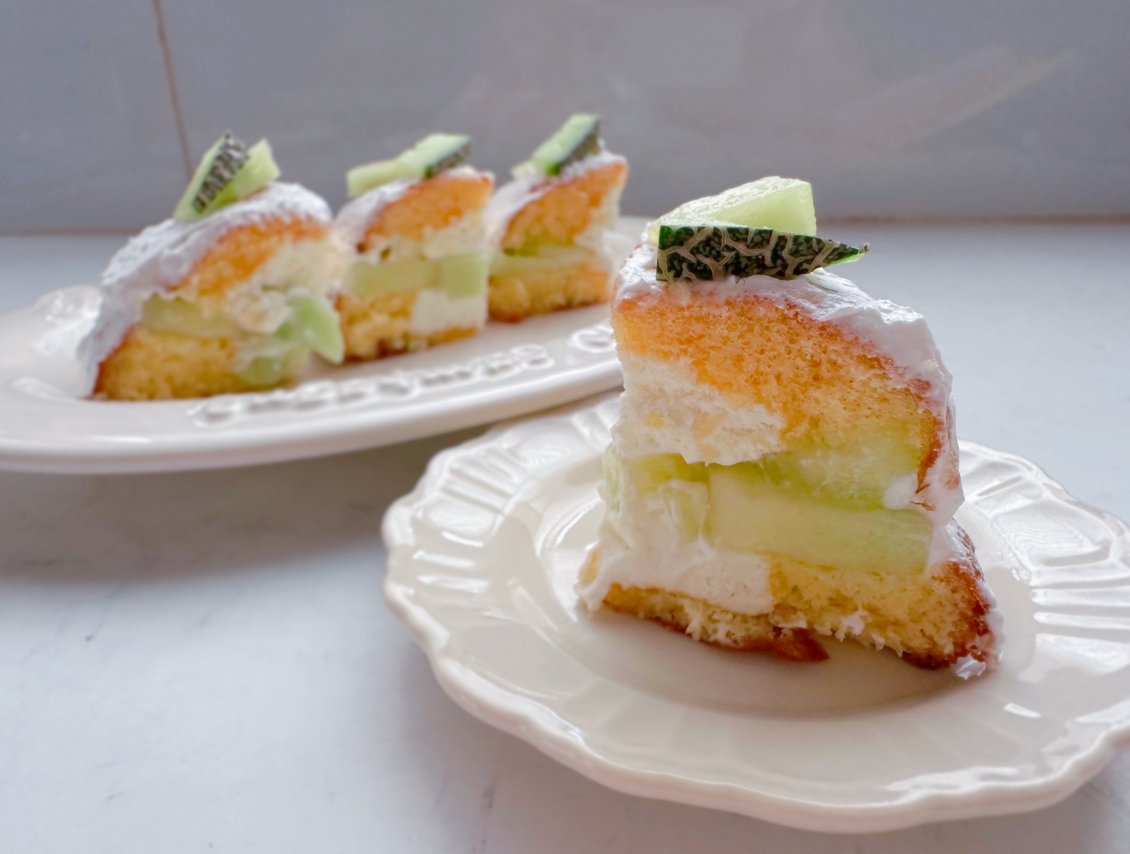 ３分で完成‼️メロンのドームショートケーキ🍈