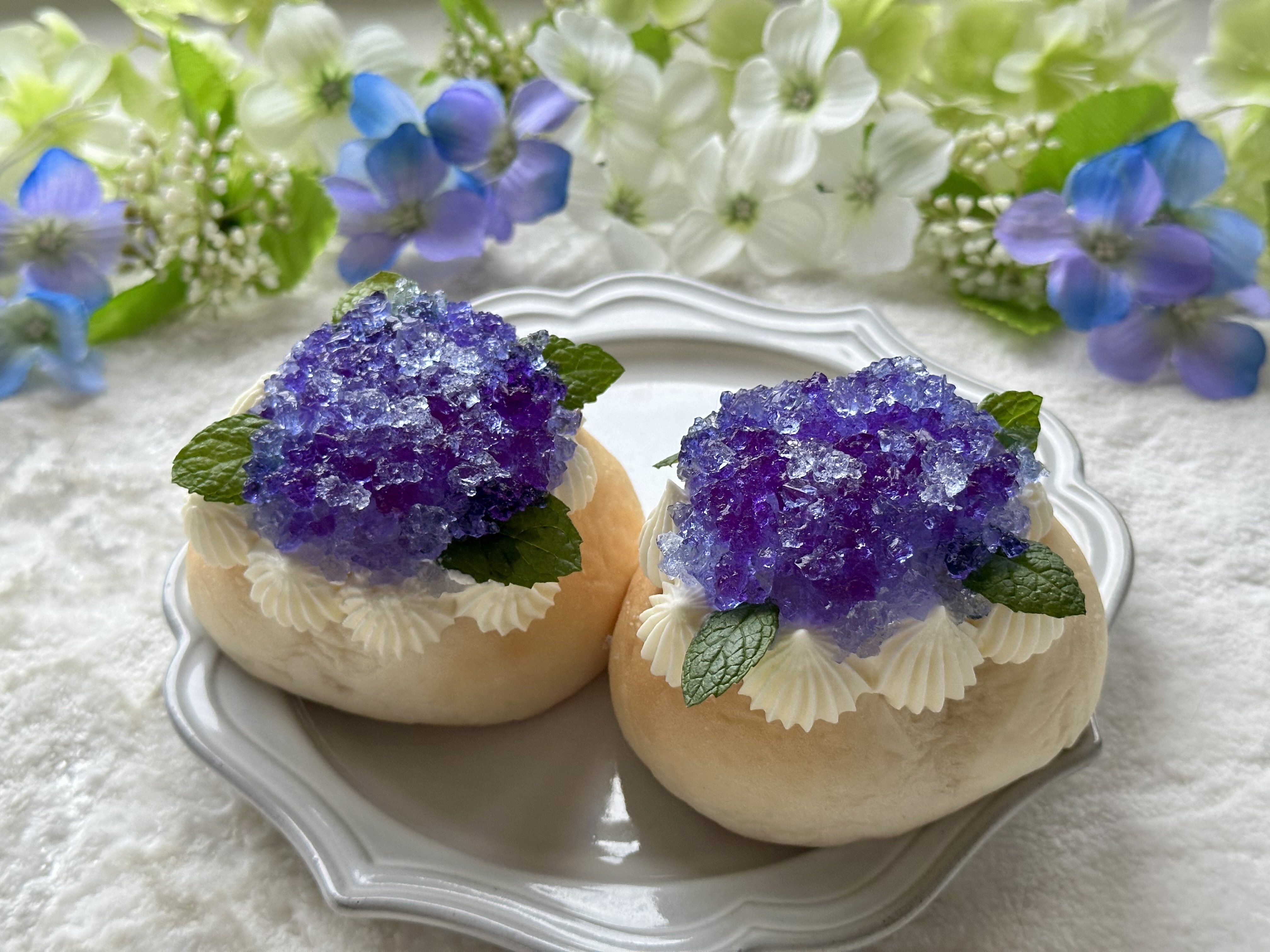 牛乳ロールDEあじさい紫陽花ジュレのオープンサンド